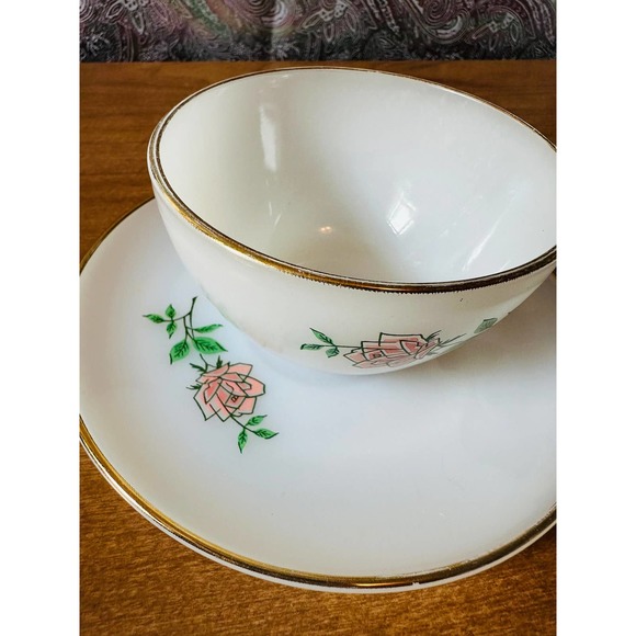 Vintage Anchor Hocking Fire king oven ware tea, cup and saucer - Picture 7 of 10